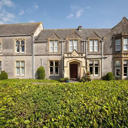 Meare Manor-2